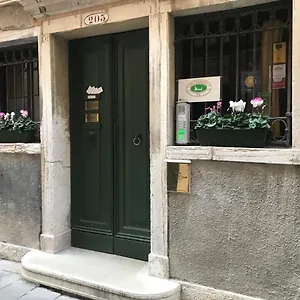 ** Bed & Breakfast Le Due Corone Italia