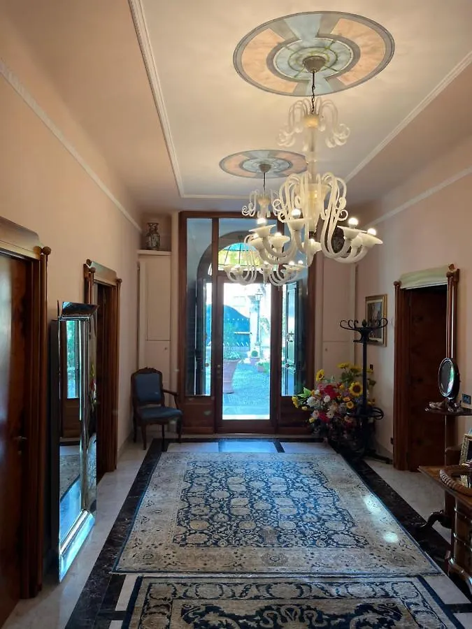 Villa Mirosa Albissola Marina Italië