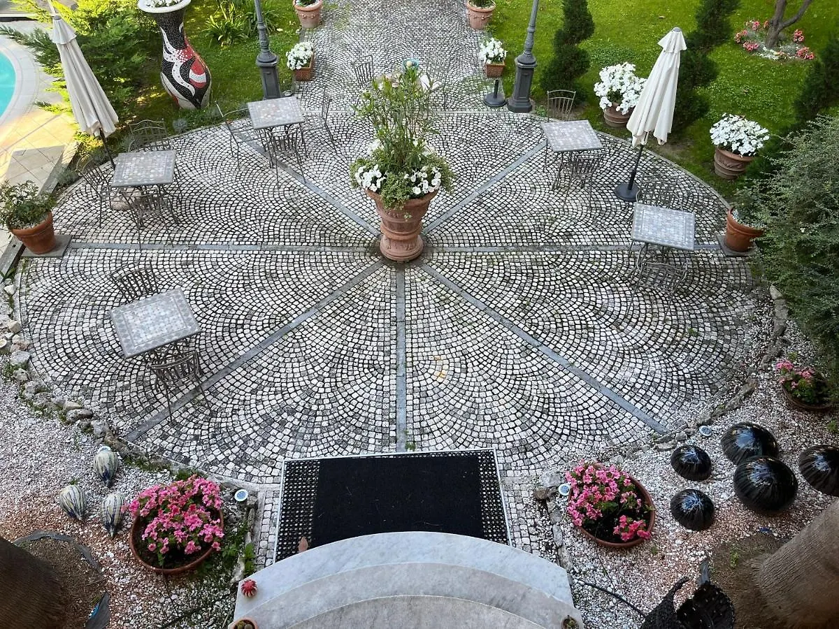Villa Mirosa Albissola Marina Bed & Breakfast